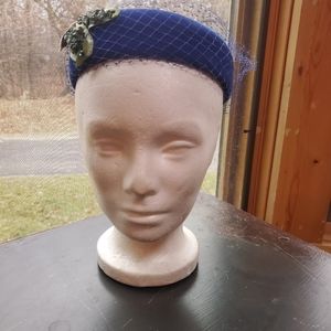 1950s Union Made Blue Velvet,‎ Floral Applique Hat